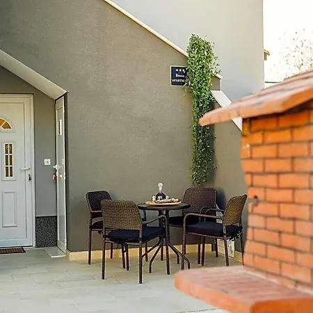 Essentia 3*